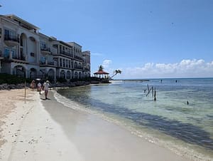 Wyndham Alltra Playa del Carmen Beach